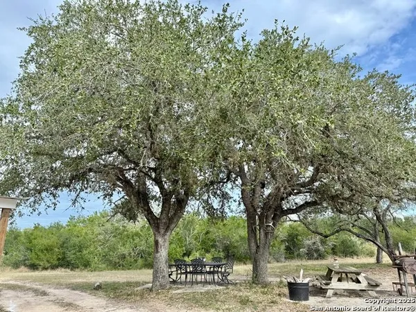 $590,000 | 731 Cr 325, George West, TX 78022