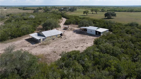 $590,000 | 731 Cr 325, George West, TX 78022