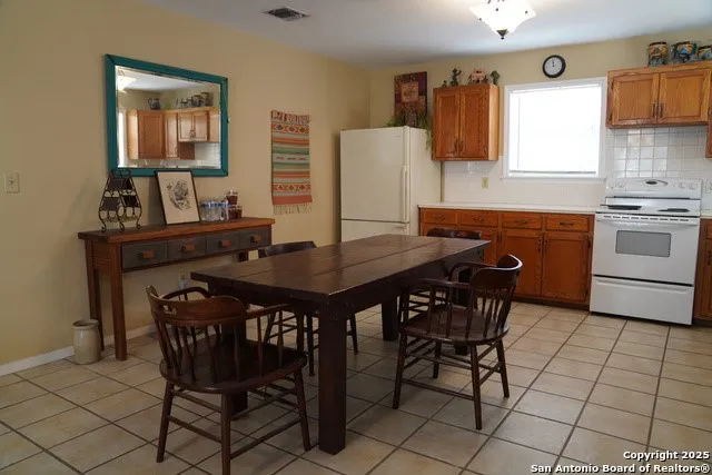 $615,000 | 731 Cr 325, George West, TX 78022