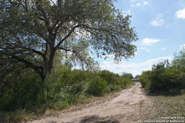 $615,000 | 731 Cr 325, George West, TX 78022
