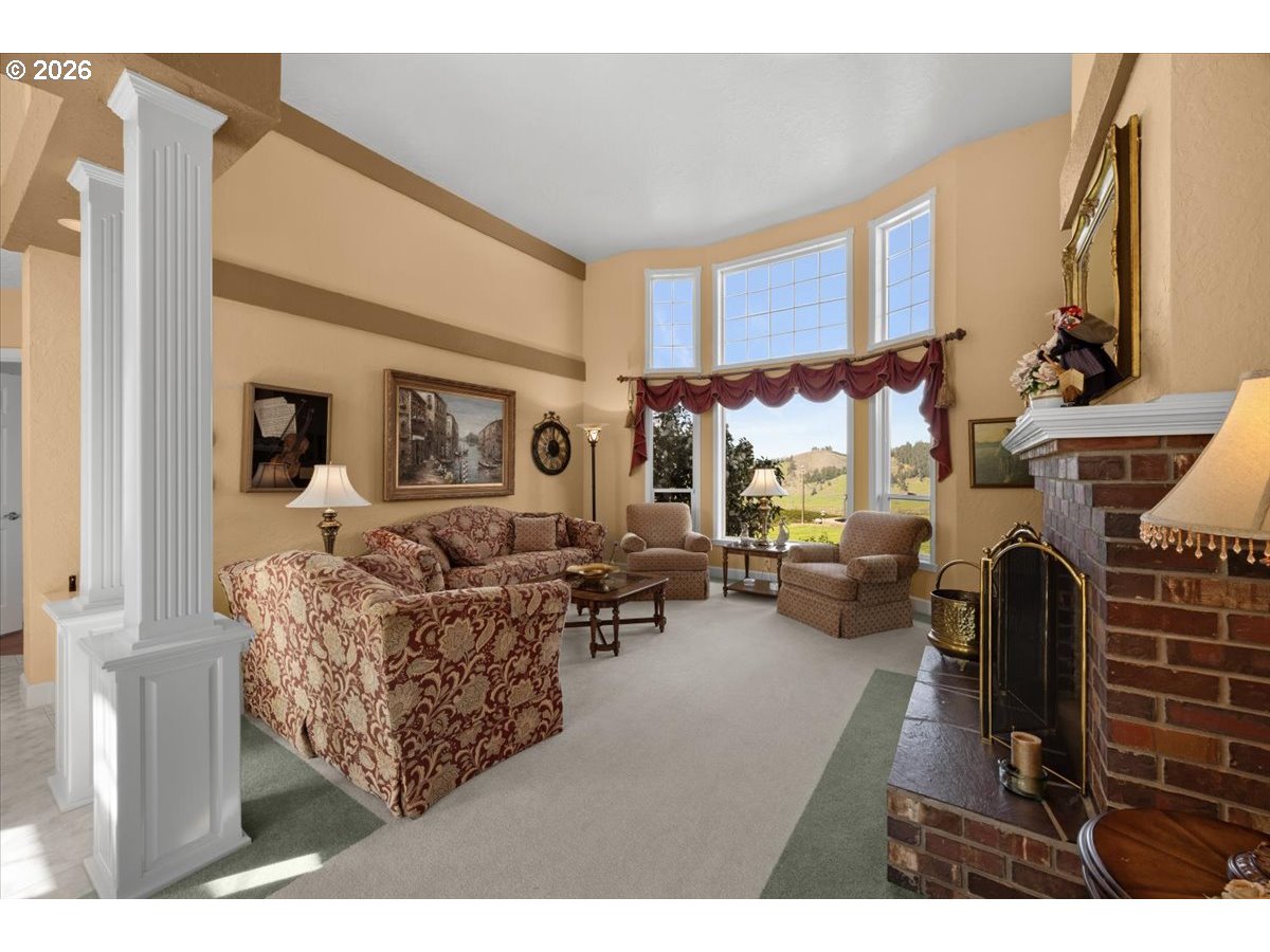 1791 Scotts Valley Road Yoncalla, OR 97499 - Photo 5 of 48