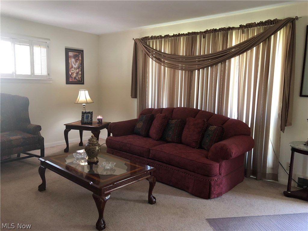 4612 7th Street Northwest Canton, OH 44708 - Photo 4 of 16 Gallery Image 4