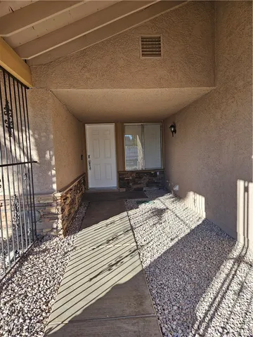 $2,699 | 6764 Groveview Lane, Las Vegas, NV 89103