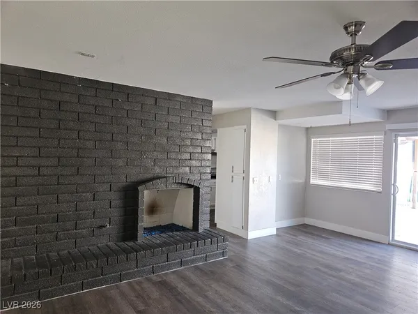 $2,399 | 6764 Groveview Lane, Las Vegas, NV 89103