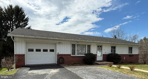 $255,000 | 42 Linnet Drive, Lock Haven, PA 17745