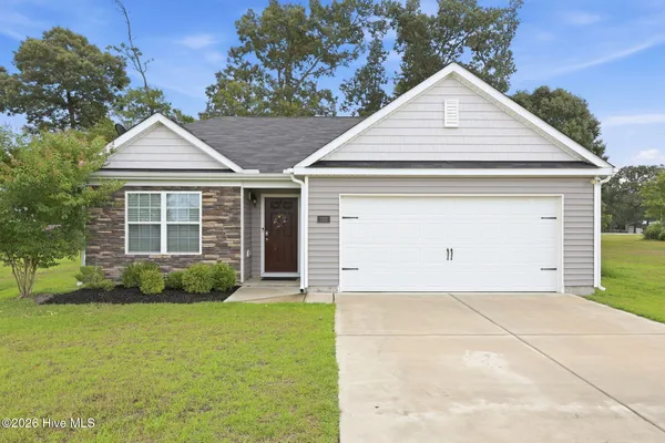 $300,000 | 102 Jessica Court, Vanceboro, NC 28586