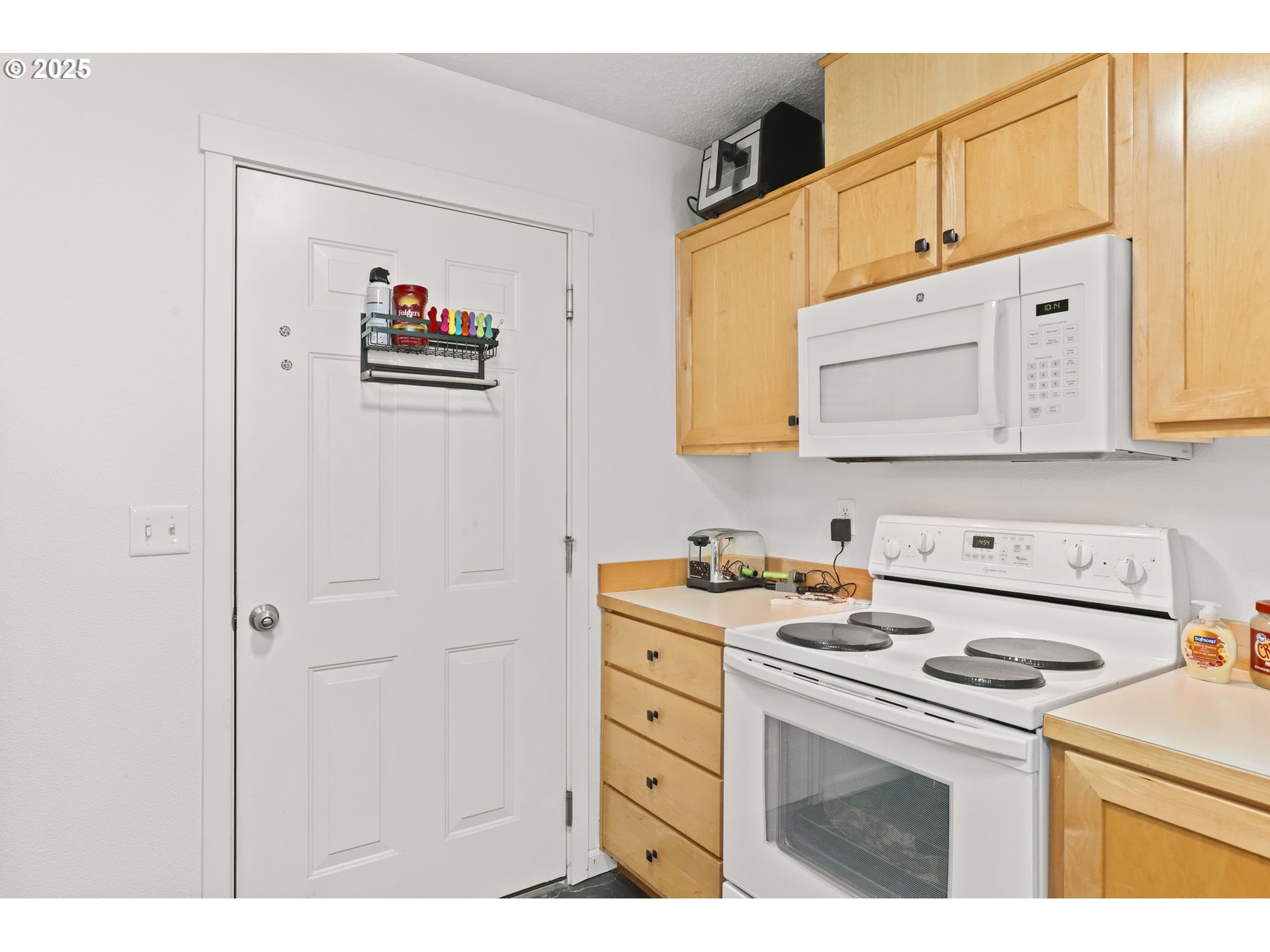 14600 Southwest Magpie Lane, Unit 102 Beaverton, OR 97007 - Photo 15 of 24