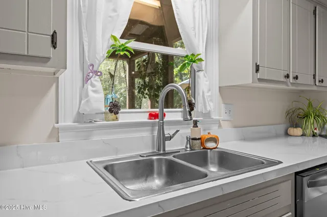 $367,000 | 308 Little Rossie Road, New Bern, NC 28560