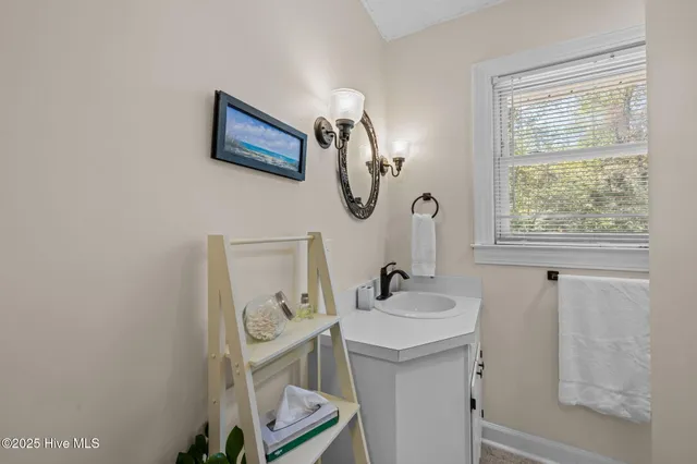 $367,000 | 308 Little Rossie Road, New Bern, NC 28560