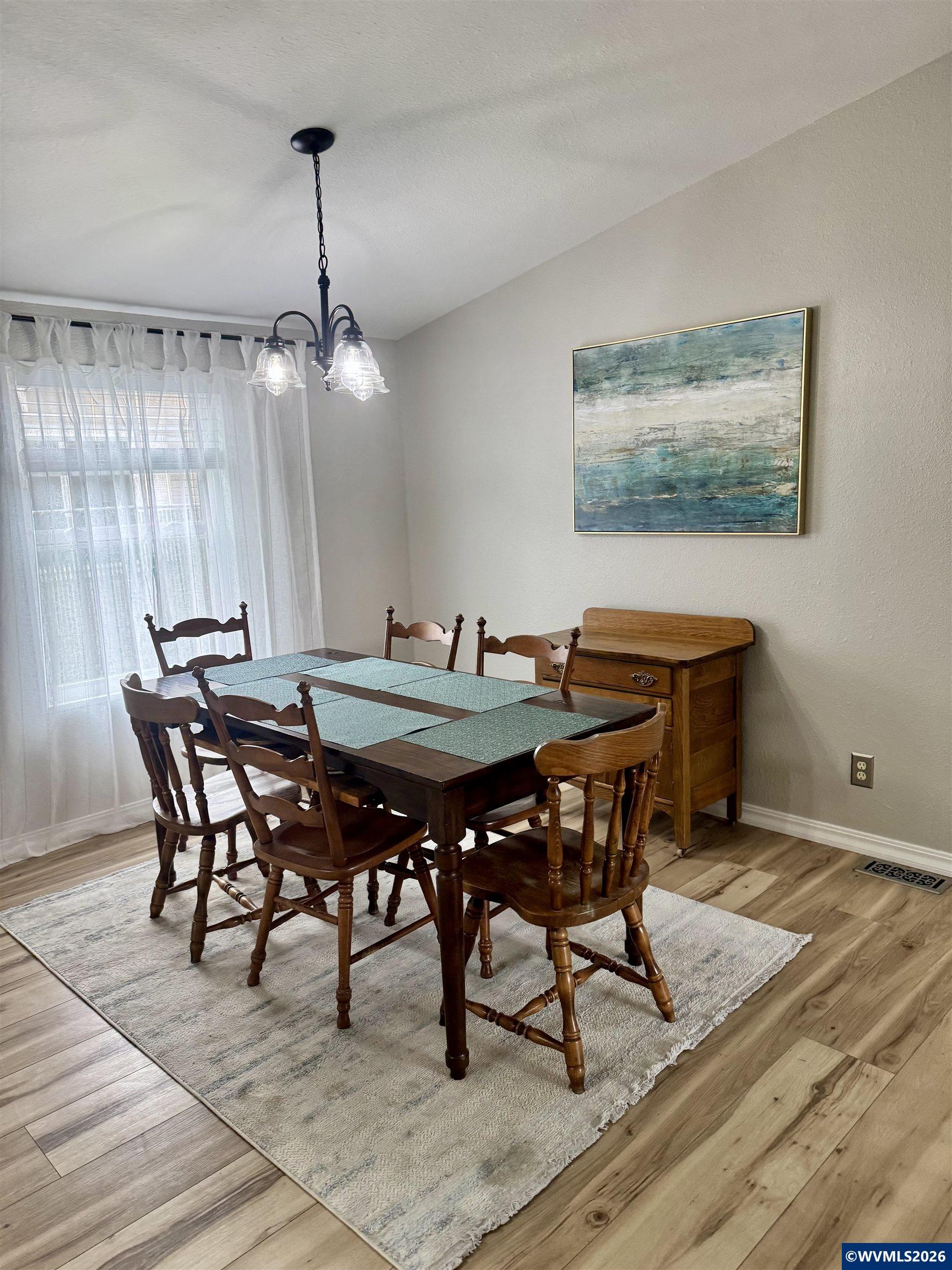 1707 Chemawa Road Northeast Keizer, OR 97303 - Photo 4 of 23