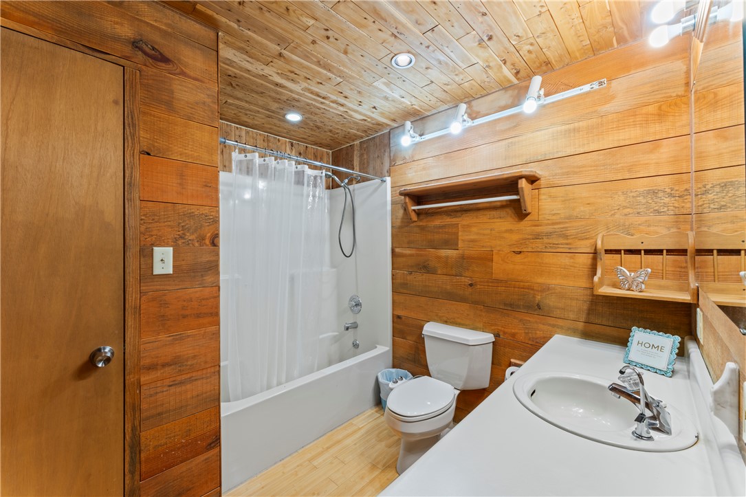 410 Baskin Road Iva, SC 29655 - Photo 16 of 47 Master bath