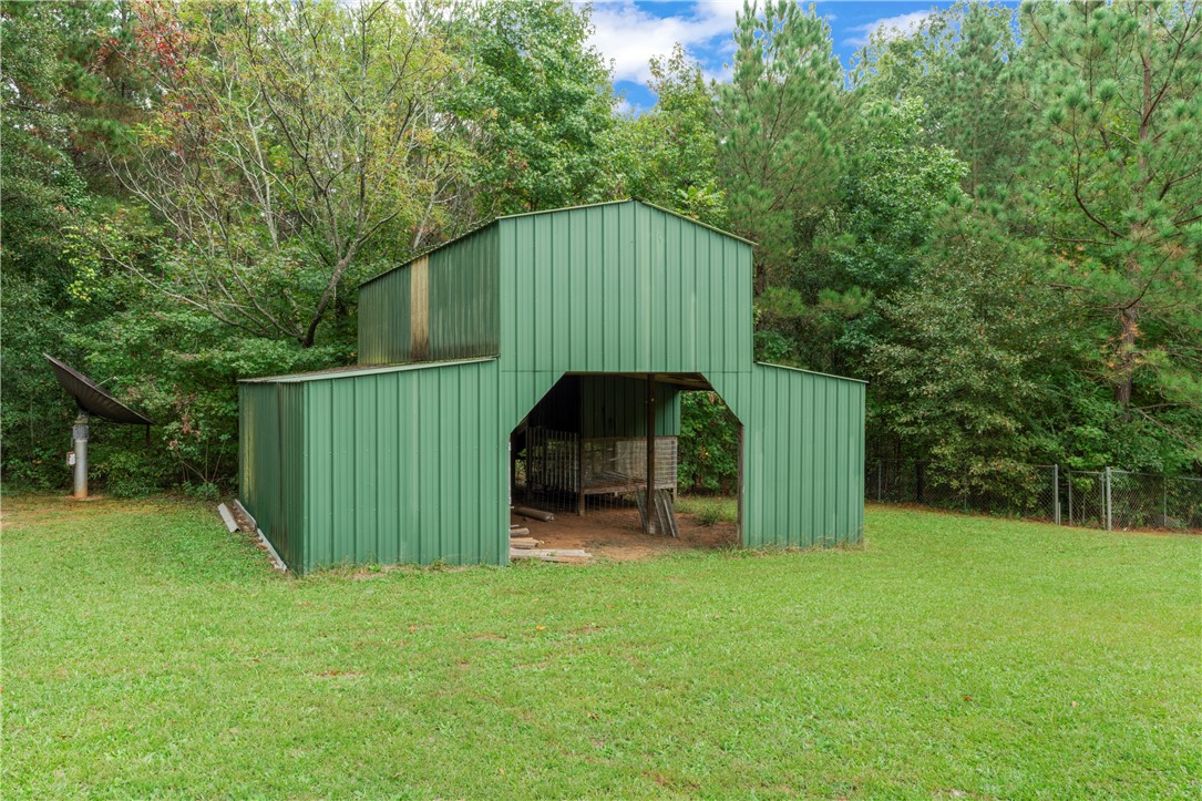 410 Baskin Road Iva, SC 29655 - Photo 39 of 47 Barn