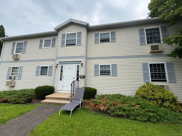 $189,900 | 45 Crystal Lane, Unit D, Mansfield, CT 06268