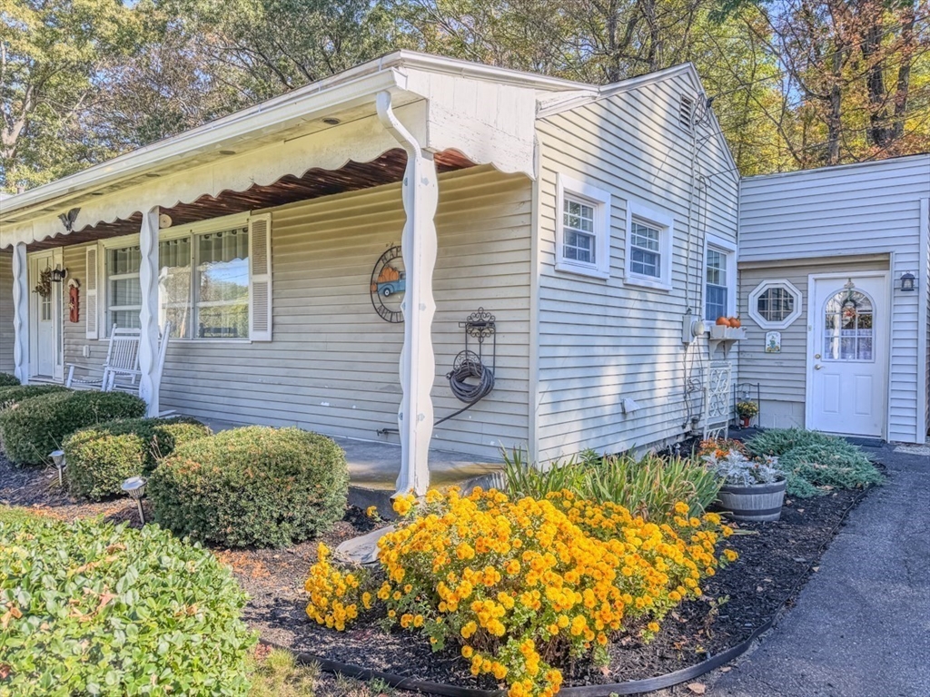 793 Bernardston Road Greenfield, MA 01301 - Photo 3 of 42 Gallery Image 3