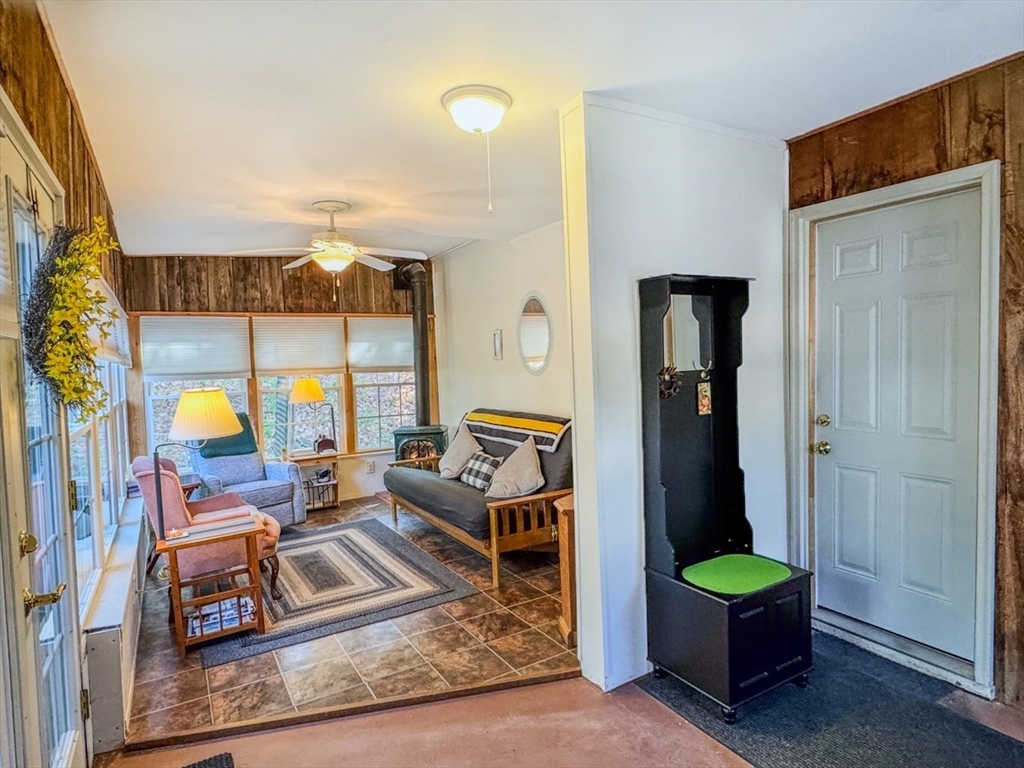793 Bernardston Road Greenfield, MA 01301 - Photo 4 of 42 Gallery Image 4