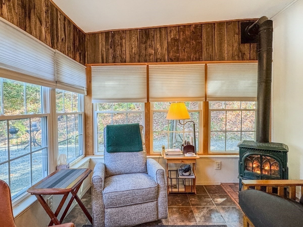 793 Bernardston Road Greenfield, MA 01301 - Photo 6 of 42 Gallery Image 6