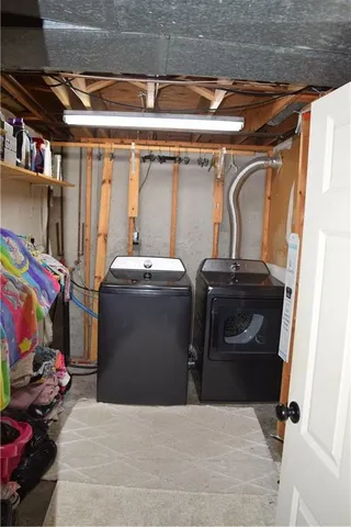 $260,000 | 1704 Cinnabar Drive, Raymore, MO 64083