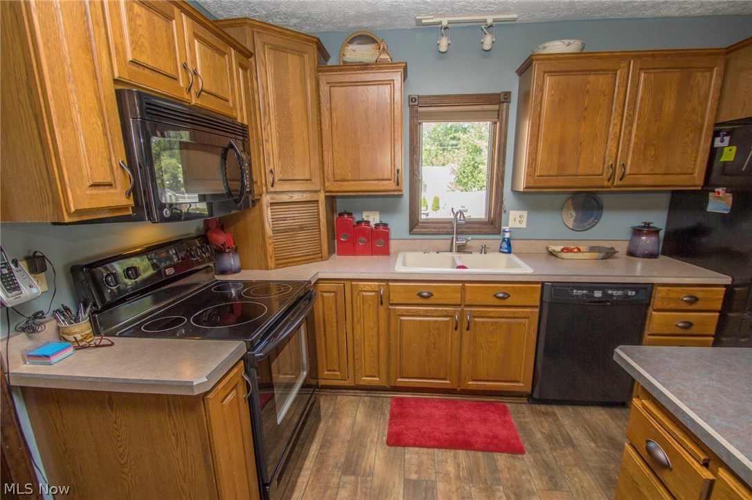 14712 Whitney Road Strongsville, OH 44136 - Photo 11 of 35