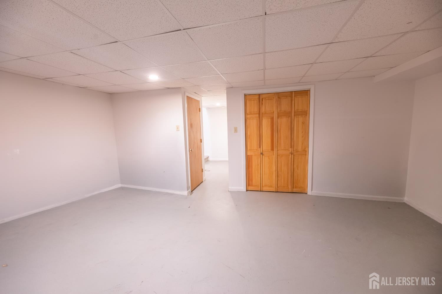 13 Mine Road Jamesburg, NJ 08831 - Photo 44 of 52 an empty room with window