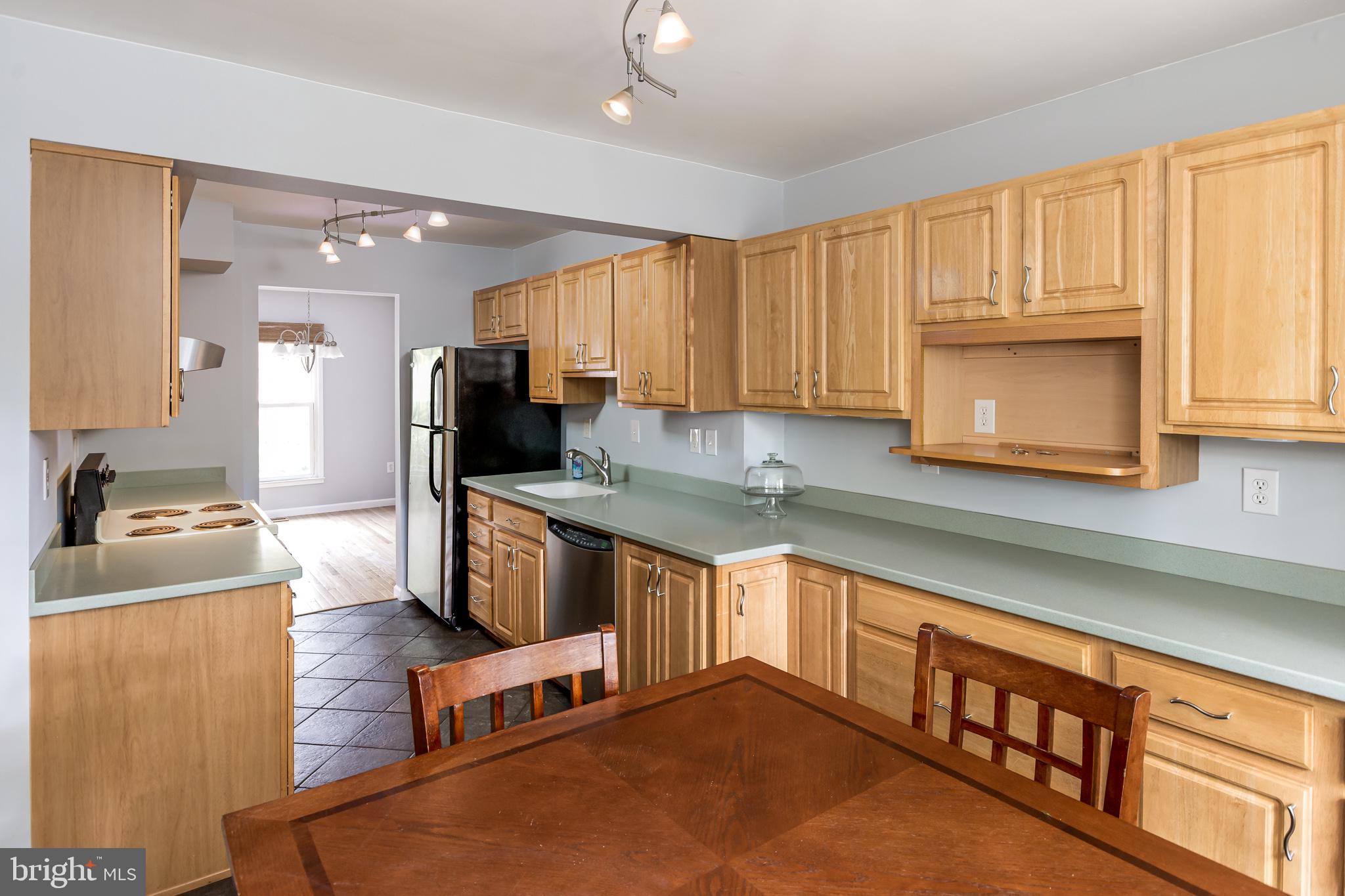 1762 Lang Drive Crofton, MD 21114 - Photo 9 of 32