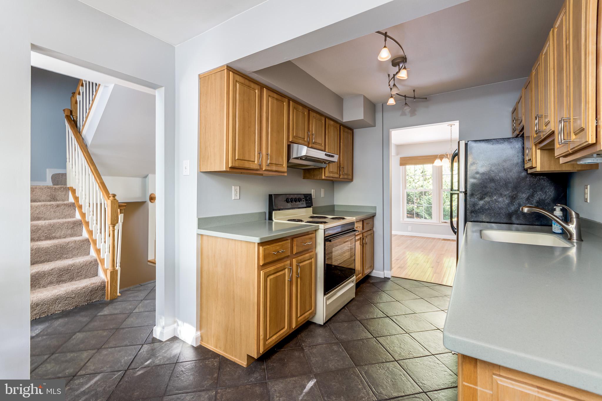 1762 Lang Drive Crofton, MD 21114 - Photo 10 of 32 Ceramic tile