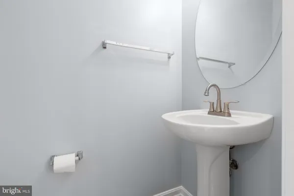 $2,900 | 15788 Nimes Court, Woodbridge, VA 22191