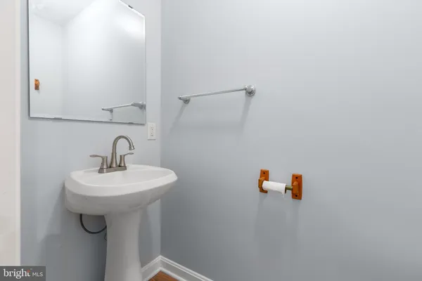 $2,900 | 15788 Nimes Court, Woodbridge, VA 22191