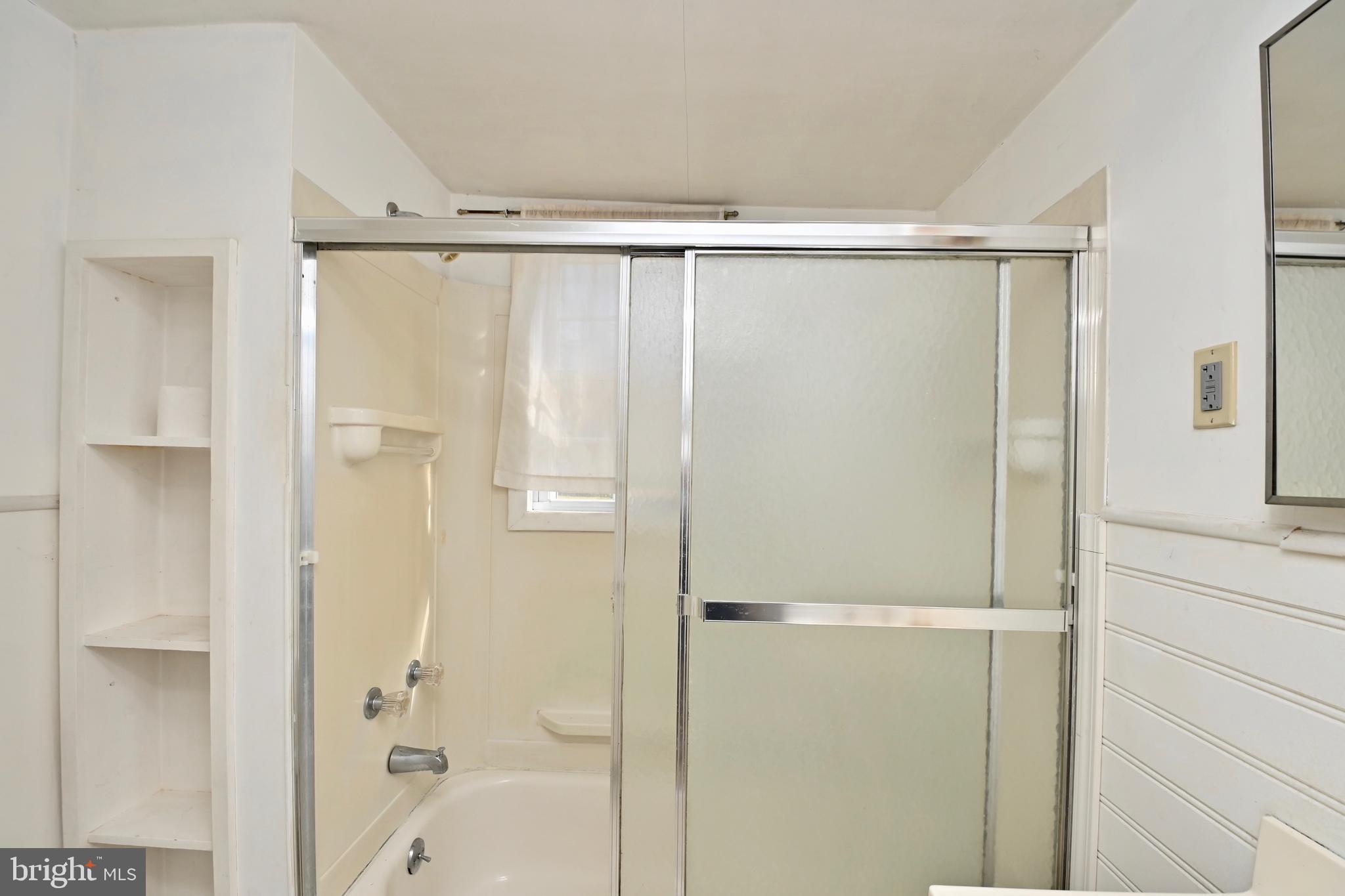 144 Harrell Road Fredericksburg, VA 22405 - Photo 15 of 33 Full Bath Main Level