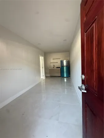 a view of empty room with an empty space