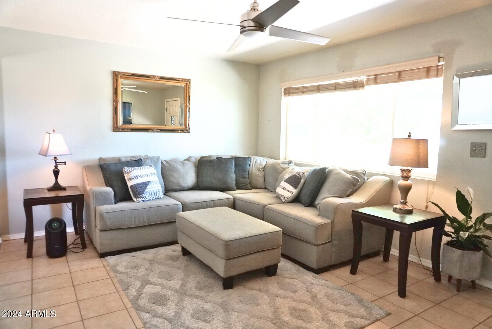 855 West Del Rio Street Chandler, AZ 85225 - Photo 2 of 13 LIVING ROOM