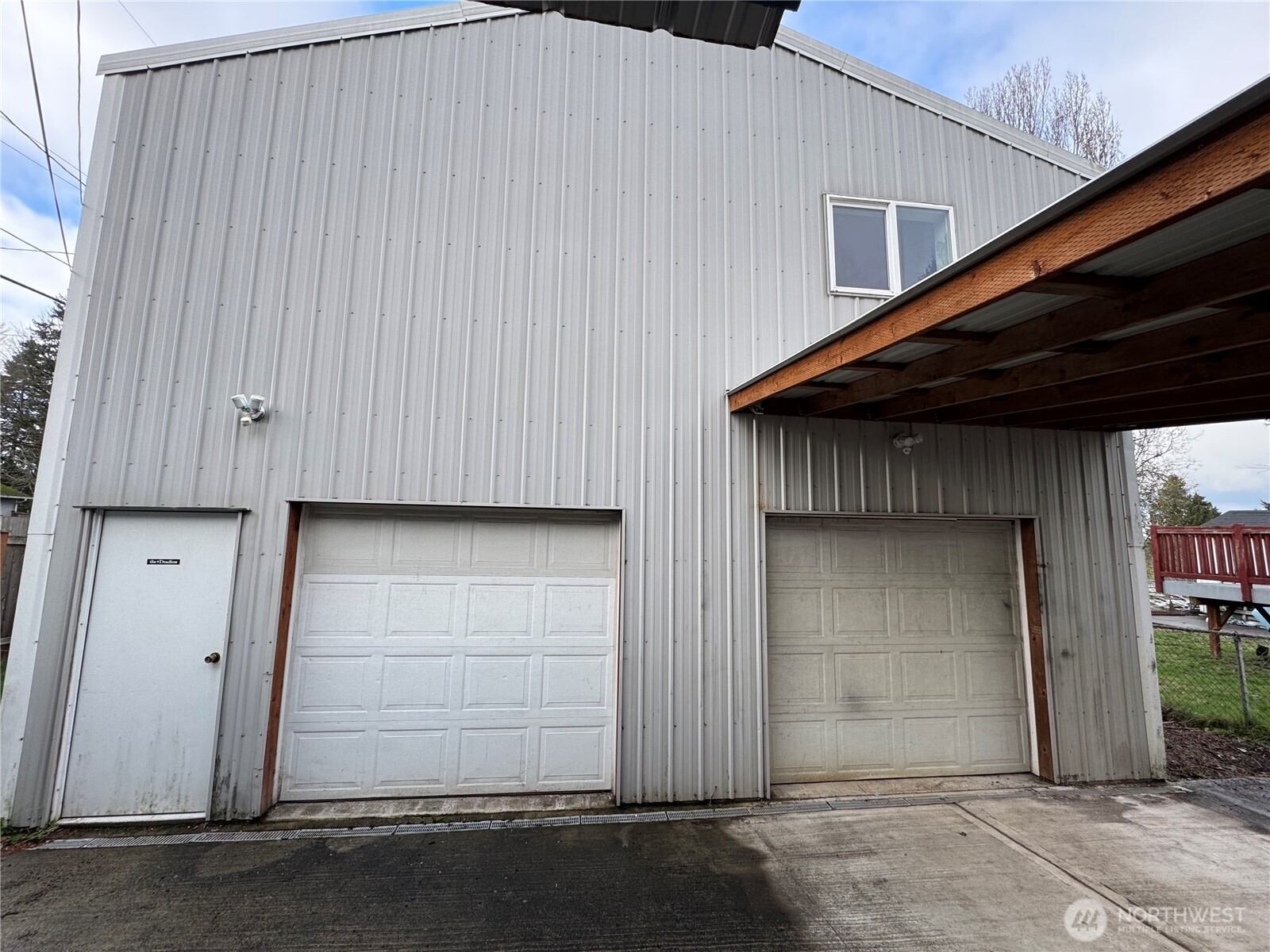 10645 21st Avenue Southwest Seattle, WA 98146 - Photo 15 of 27