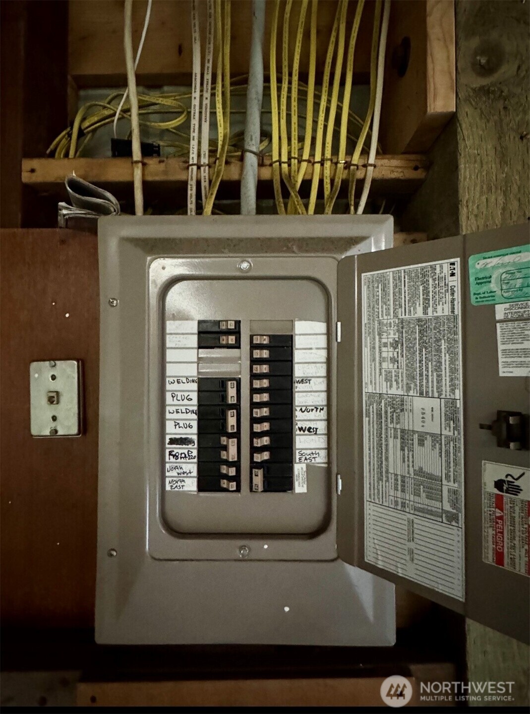 10645 21st Avenue Southwest Seattle, WA 98146 - Photo 16 of 27