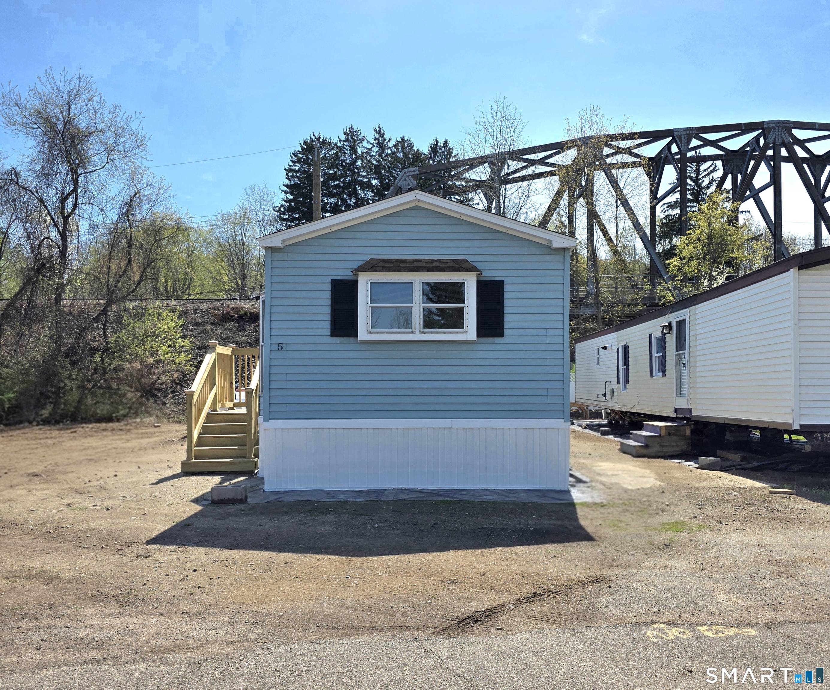 500 Washington Street, Unit 5 Middletown, CT 06457 - Photo 19 of 19 a view of a house with a yard