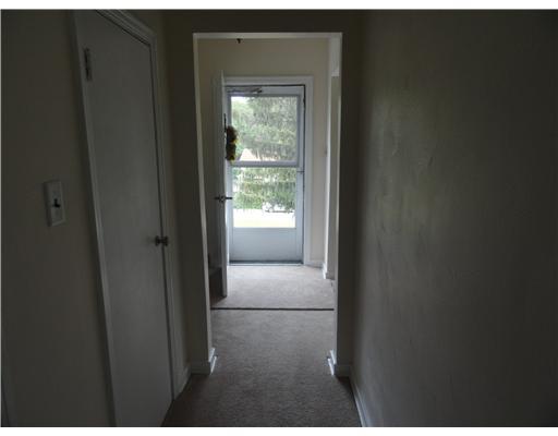 5752 Phillips Road Gibsonia, PA 15044 - Photo 16 of 18 Entry/Foyer.
