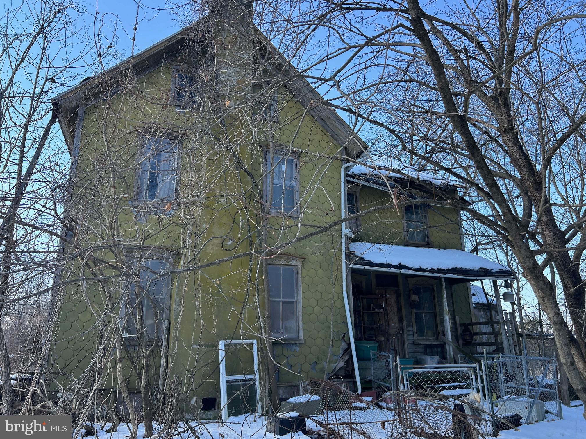 2520 Yankee Road Quakertown, PA 18951 - Photo 2 of 6 a view of a house with a tree