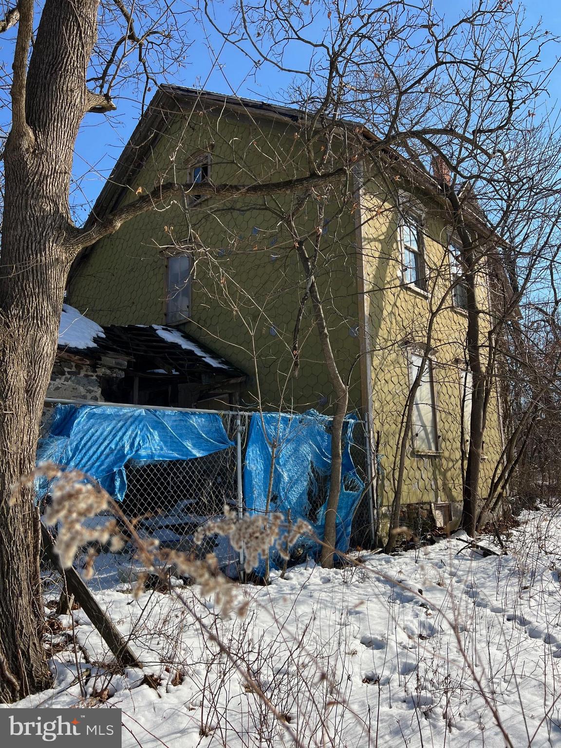 2520 Yankee Road Quakertown, PA 18951 - Photo 4 of 6 a view of a bird