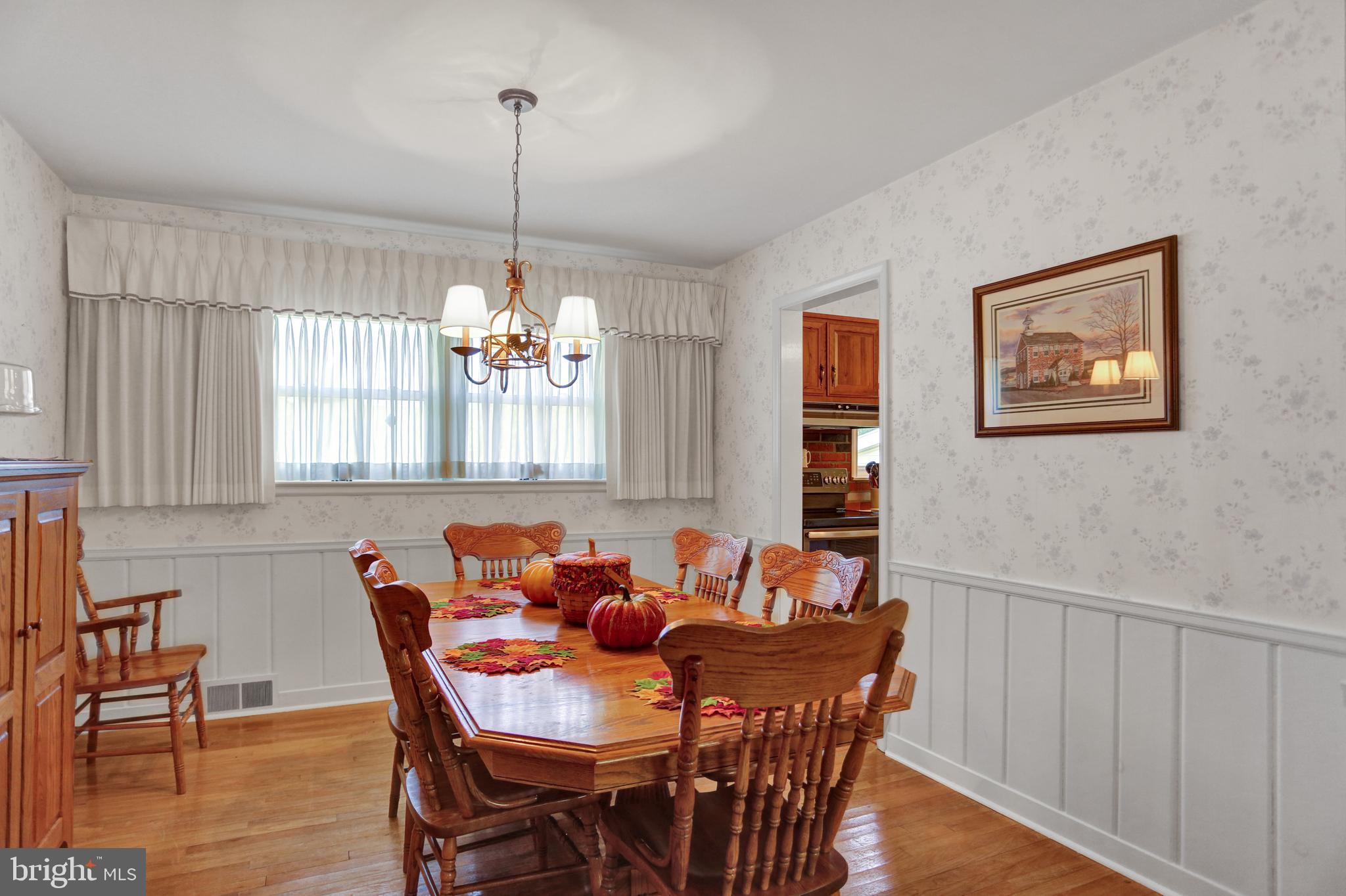2409 Laurel Road Reading, PA 19609 - Photo 6 of 27 Gallery Image 6