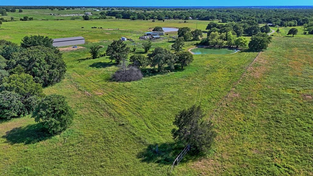 1580 Lama Road Bowie, TX 76230 - Photo 6 of 32