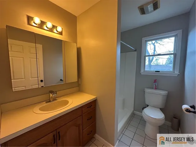 $2,950 | 16 Albourne Street, South River, NJ 08882