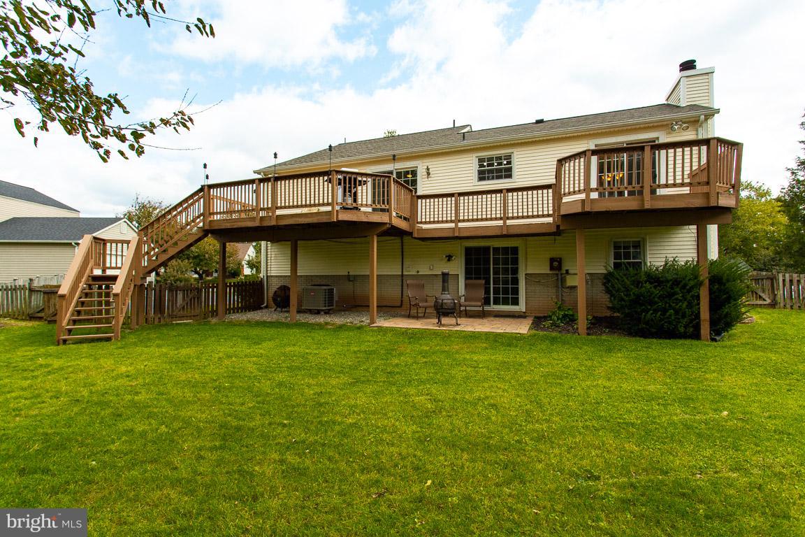 4338 Cub Run Road Chantilly, VA 20151 - Photo 24 of 27 Deck spans the entire house!