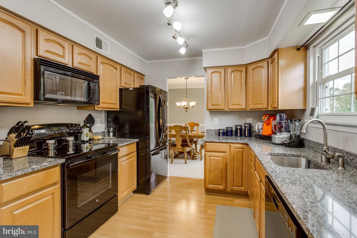 4338 Cub Run Road Chantilly, VA 20151 - Photo 9 of 27 Updated kitchen with newer appliances