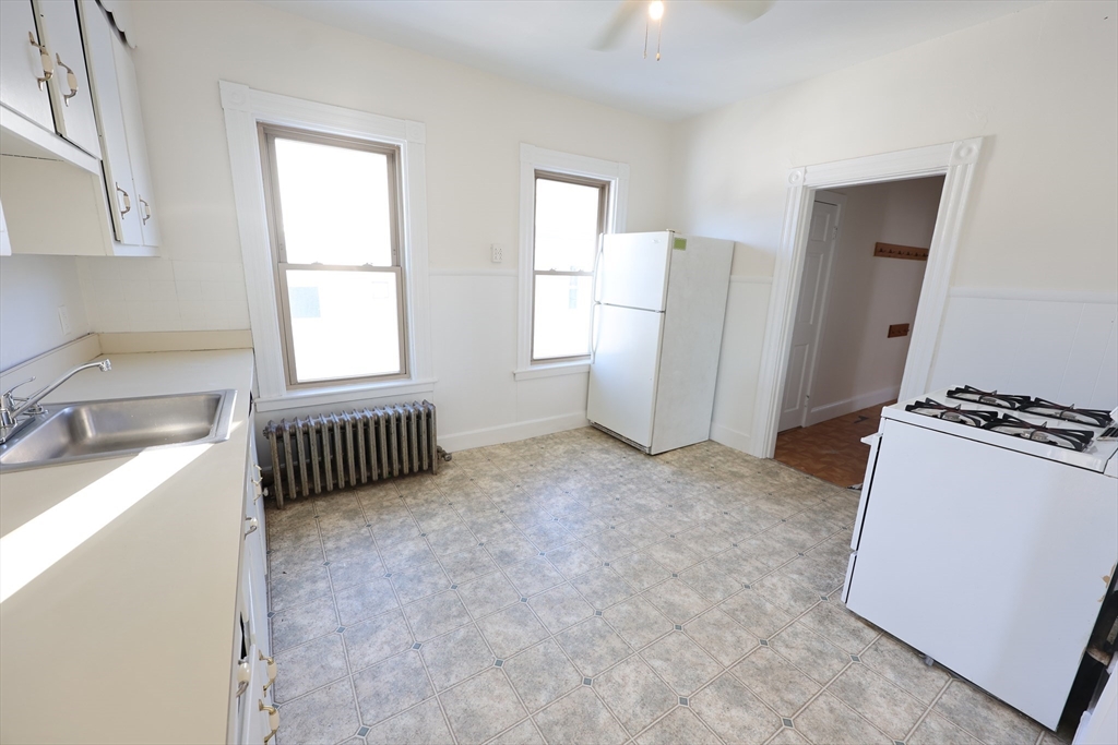 31 June Street, Unit 2 Boston, MA 02131 - Photo 5 of 14