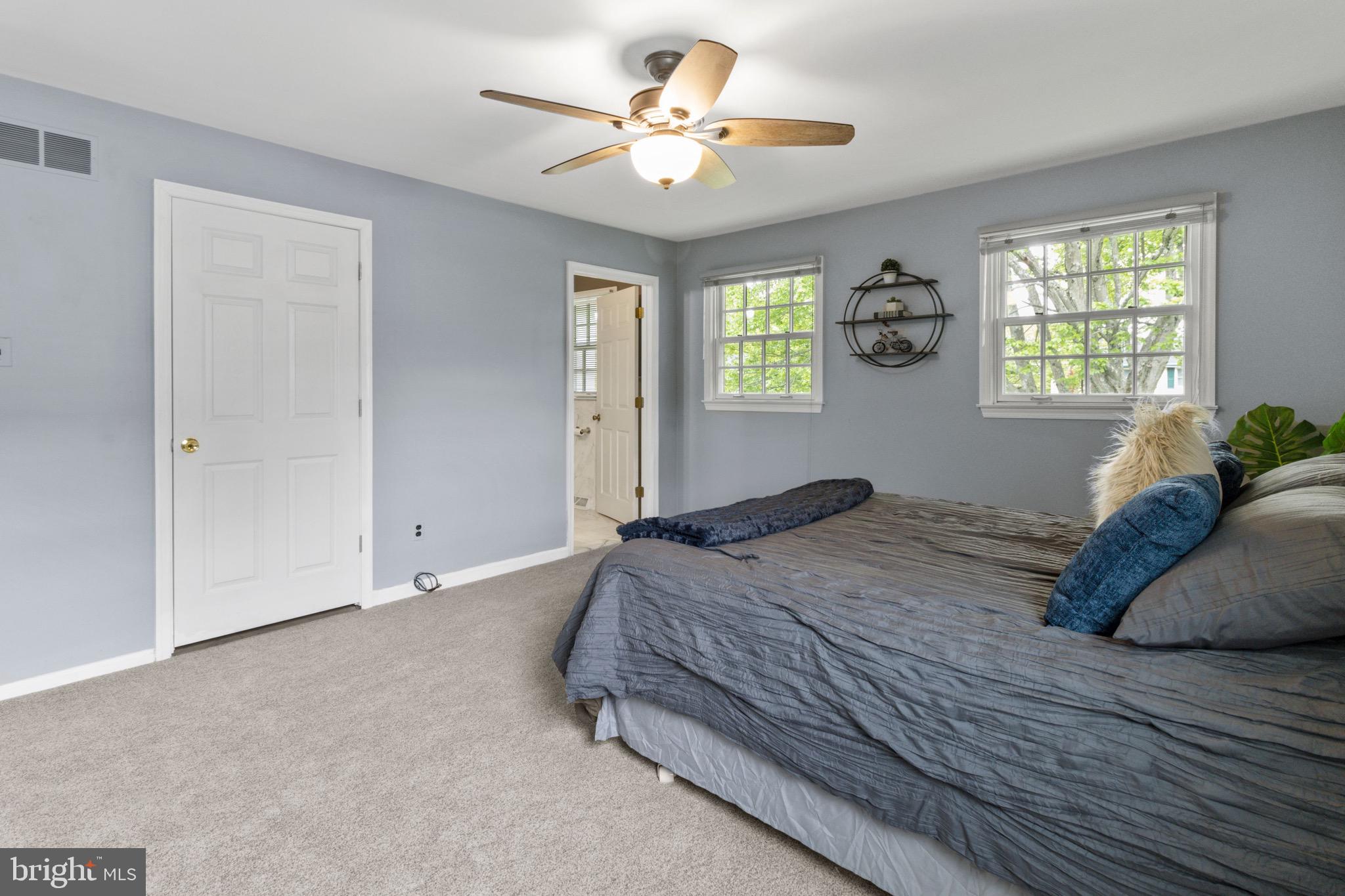 994 Roelofs Road Yardley, PA 19067 - Photo 19 of 34 Main Bedroom w private full bathroom
