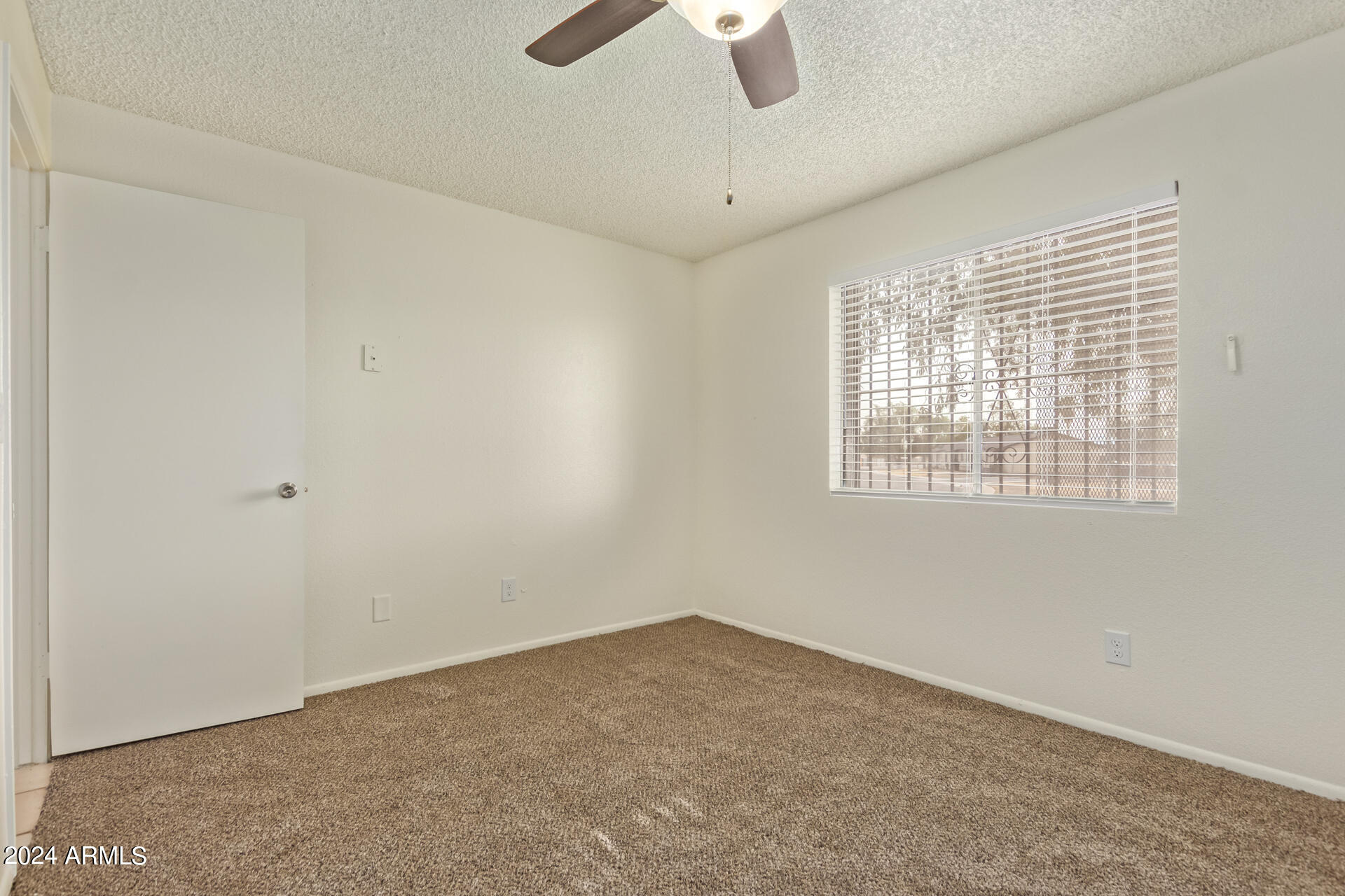 6711 West Osborn Road, Unit 111 Phoenix, AZ 85033 - Photo 17 of 27 0016-16 - Osborn
