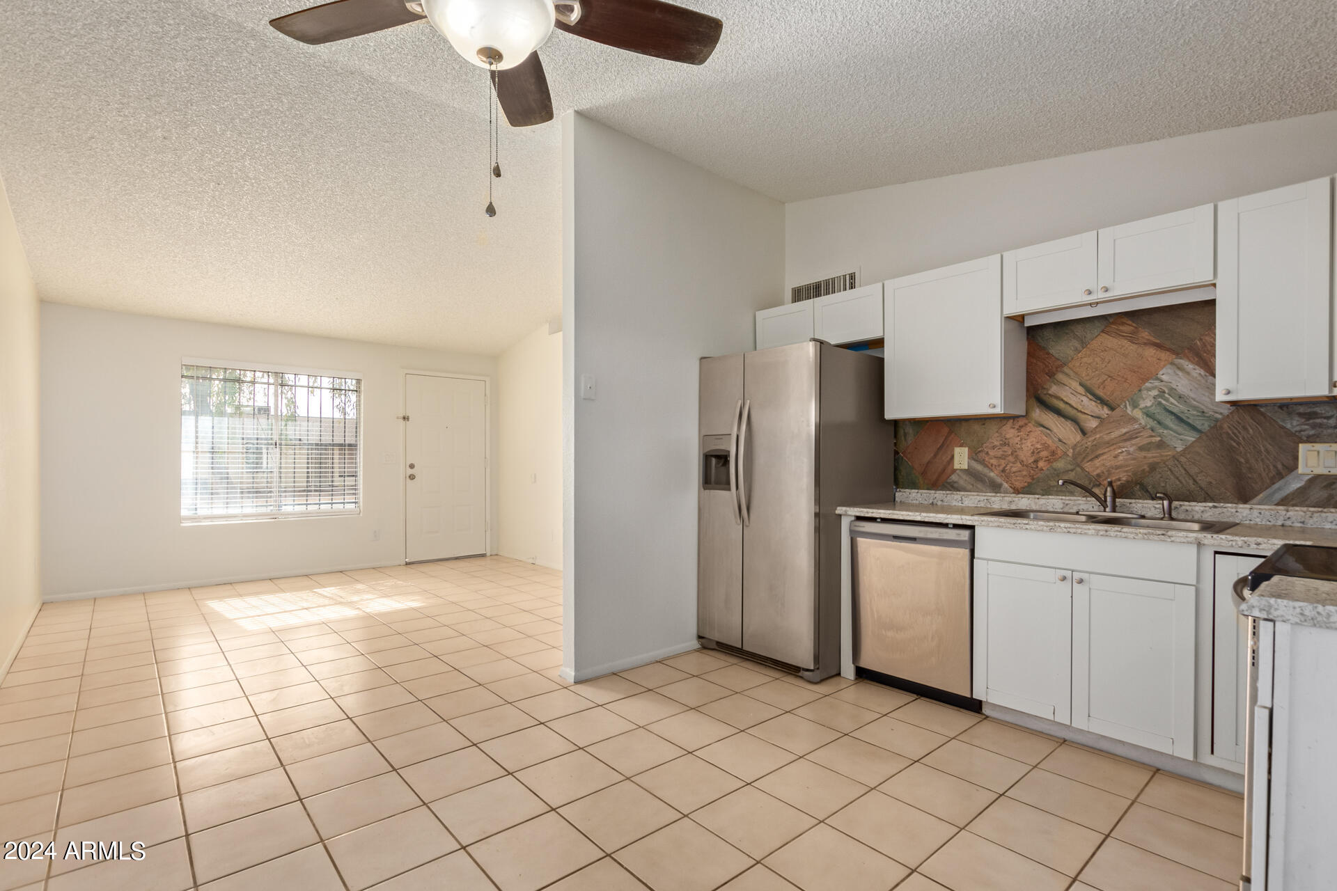 6711 West Osborn Road, Unit 111 Phoenix, AZ 85033 - Photo 5 of 27 0006-06 - Osborn