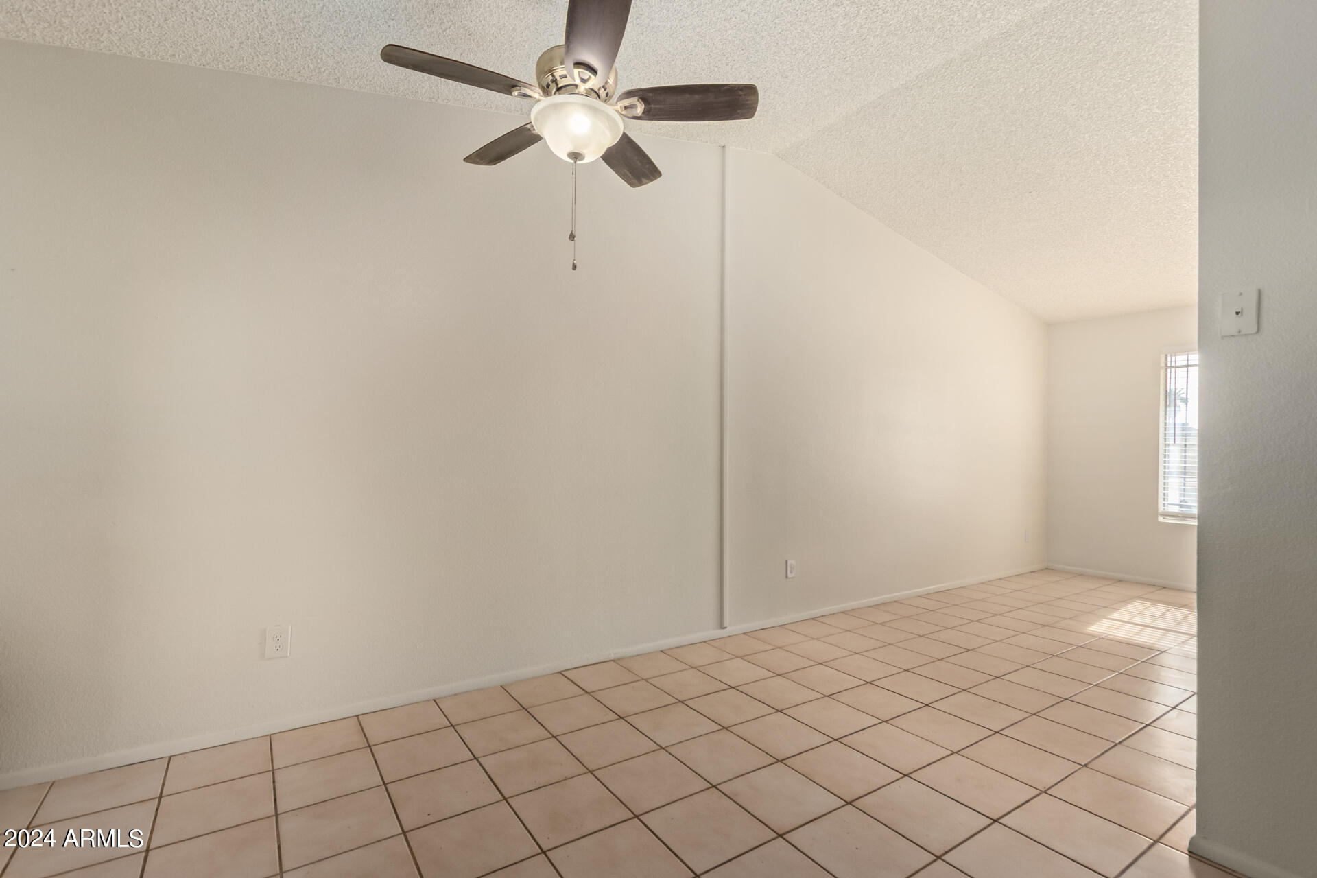 6711 West Osborn Road, Unit 111 Phoenix, AZ 85033 - Photo 6 of 27 0007-07 - Osborn