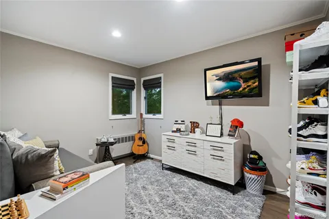 $1,299,990 | 25 Surry Hill Place, Huntington, NY 11743