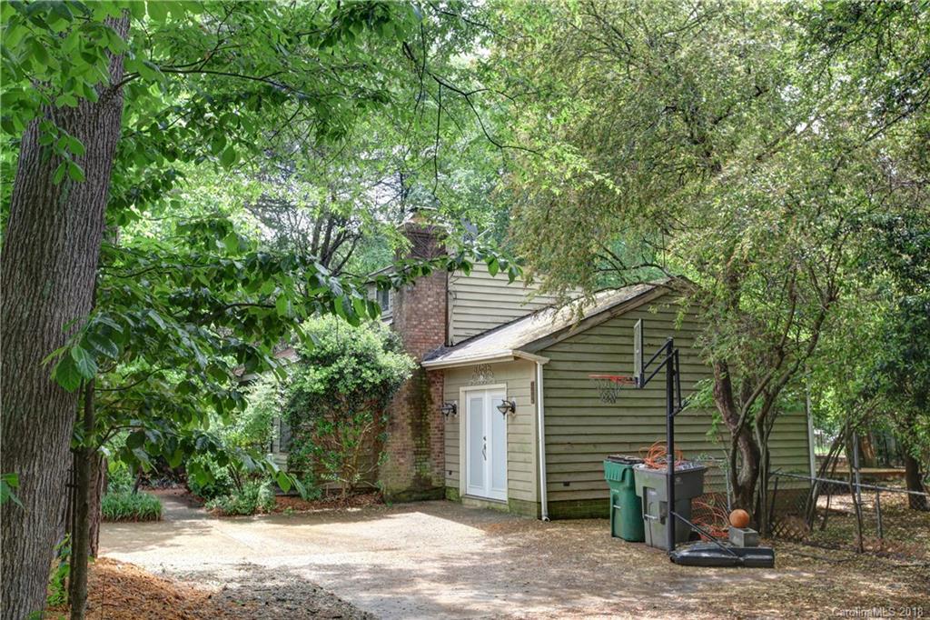 6814 Pence Road, Unit 5 Charlotte, NC 28227 - Photo 8 of 26 Gallery Image 8