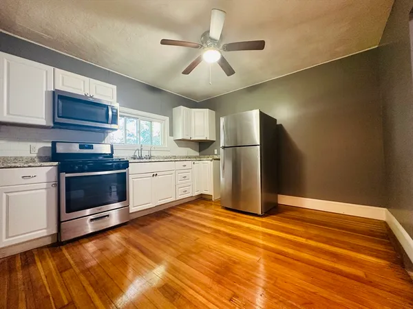 $3,000 | 31 Woodhaven Street, Unit 1, Boston, MA 02126