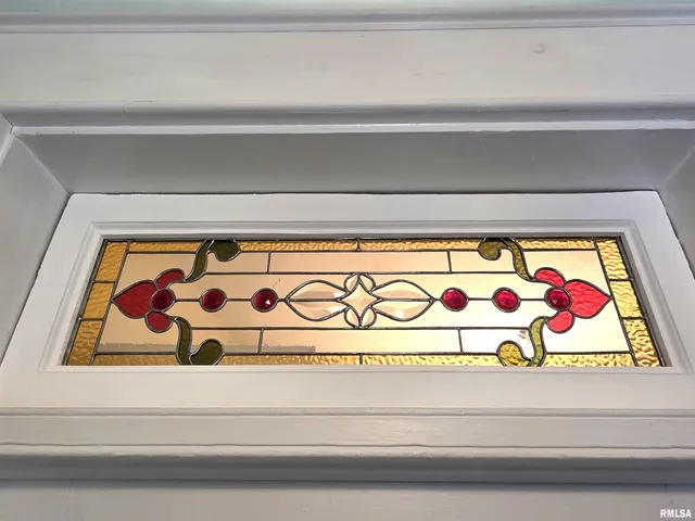 $375,000 | 521 North Locust Street, Flora, IL 62839